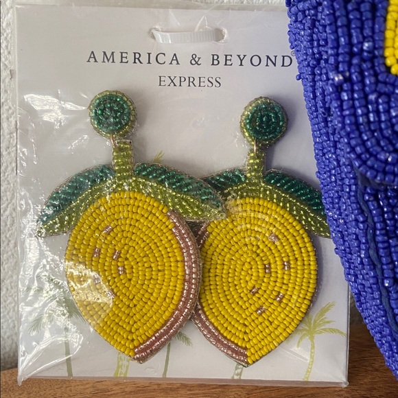 Viral America & Beyond beaded lemon bag w/ earring set Europe travel spring NWT - Picture 5 of 16